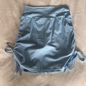Gold Hinge light sky double tie athletic skirt - large